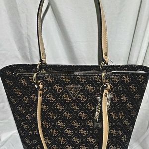 Guess purse